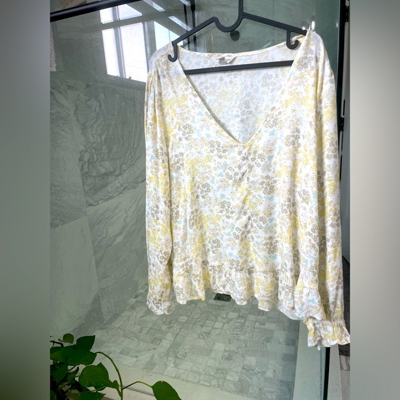 Blouse - Picture 1 of 3